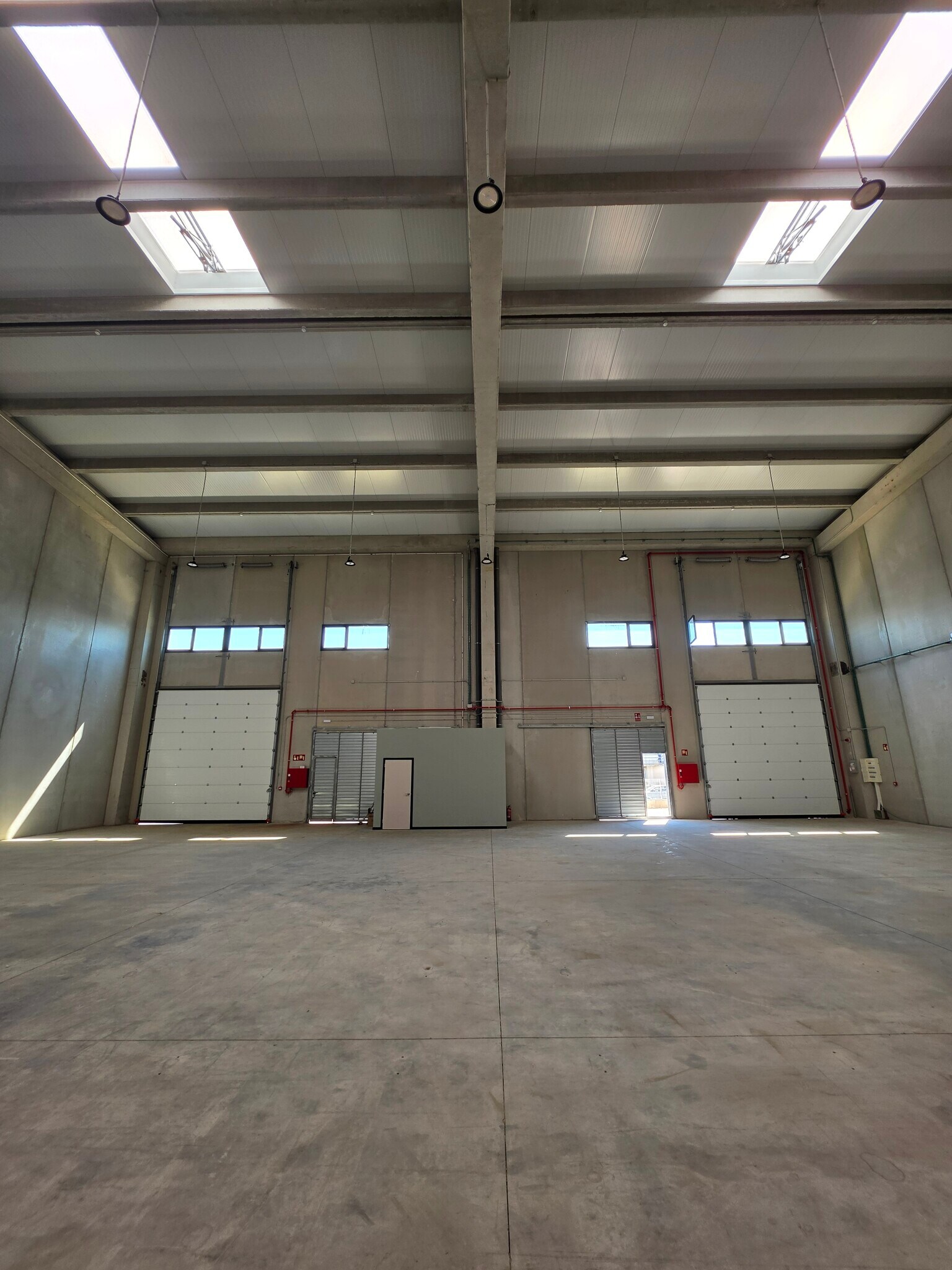 Industrial in Les Franqueses del Vallès, Barcelona to rent Interior Photo- Image 1 of 16