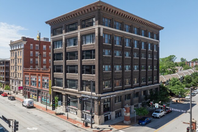 More details for 1000 Broadway Blvd, Kansas City, MO - Mixed-use to Rent