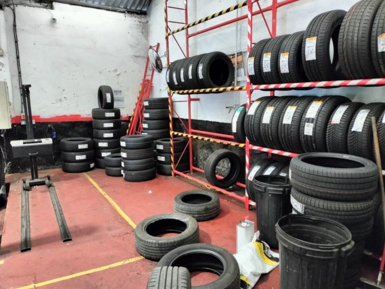 67 Boundary Rd, Woking to rent Interior Photo- Image 1 of 2