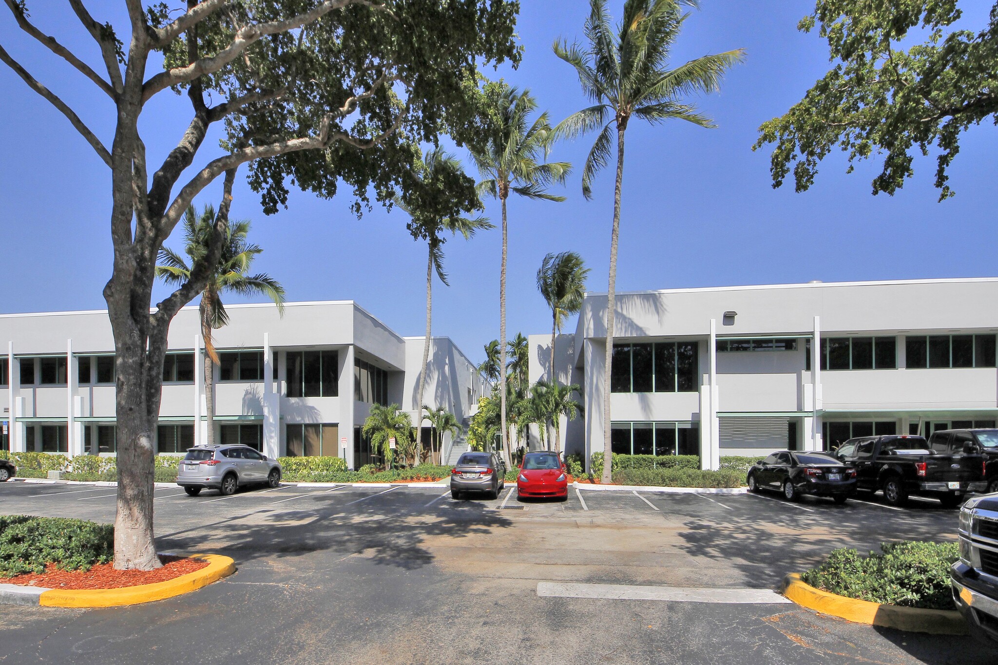 1201 W Cypress Creek Rd, Fort Lauderdale, FL for rent Building Photo- Image 1 of 6