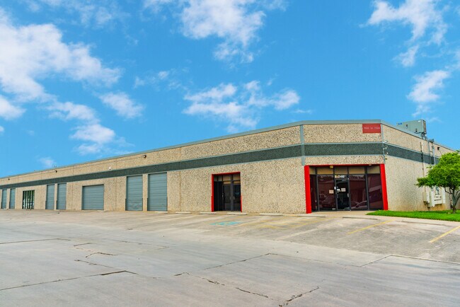 More details for 7492-7522 Reindeer Trl, San Antonio, TX - Industrial to Rent
