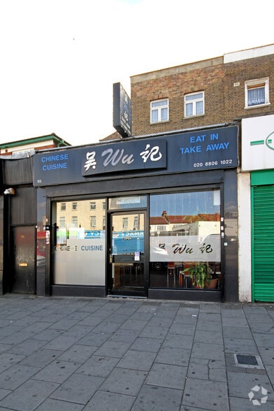 95 Upper Clapton Rd, London to rent - Building Photo - Image 2 of 3