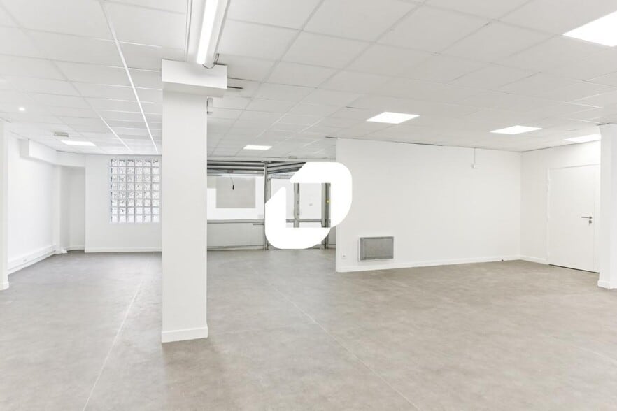 Office in Boulogne-Billancourt to rent - Interior Photo - Image 2 of 9