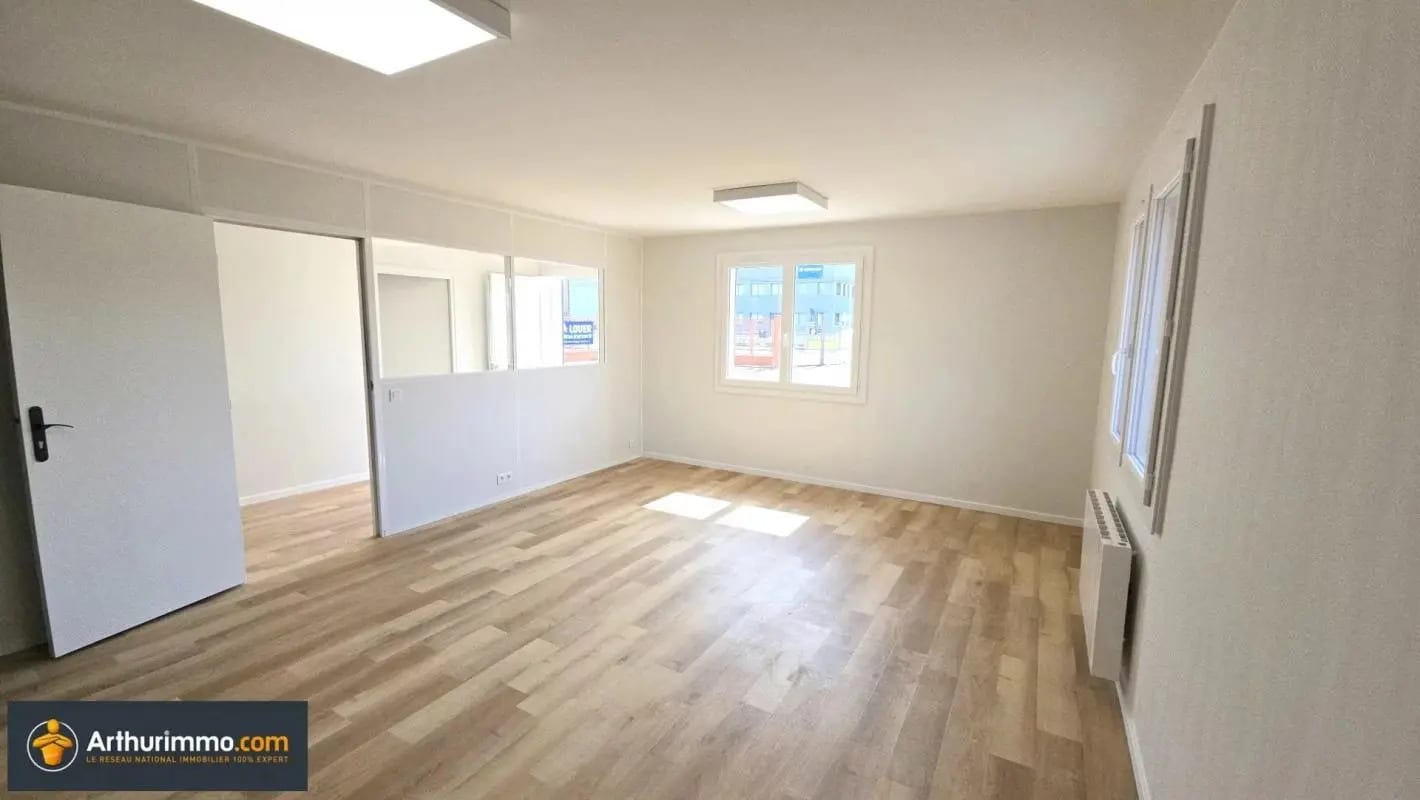 26 Bis Avenue De Chantereine, Bourgoin-Jallieu to rent Interior Photo- Image 1 of 18