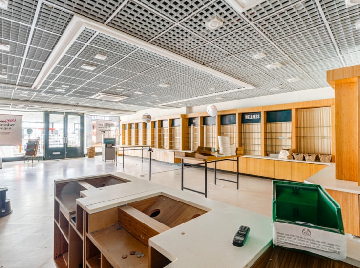 Commercial Rd, Portsmouth to rent Interior Photo- Image 1 of 2