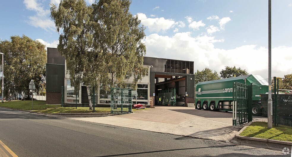 Floats Rd, Manchester for sale - Primary Photo - Image 1 of 1