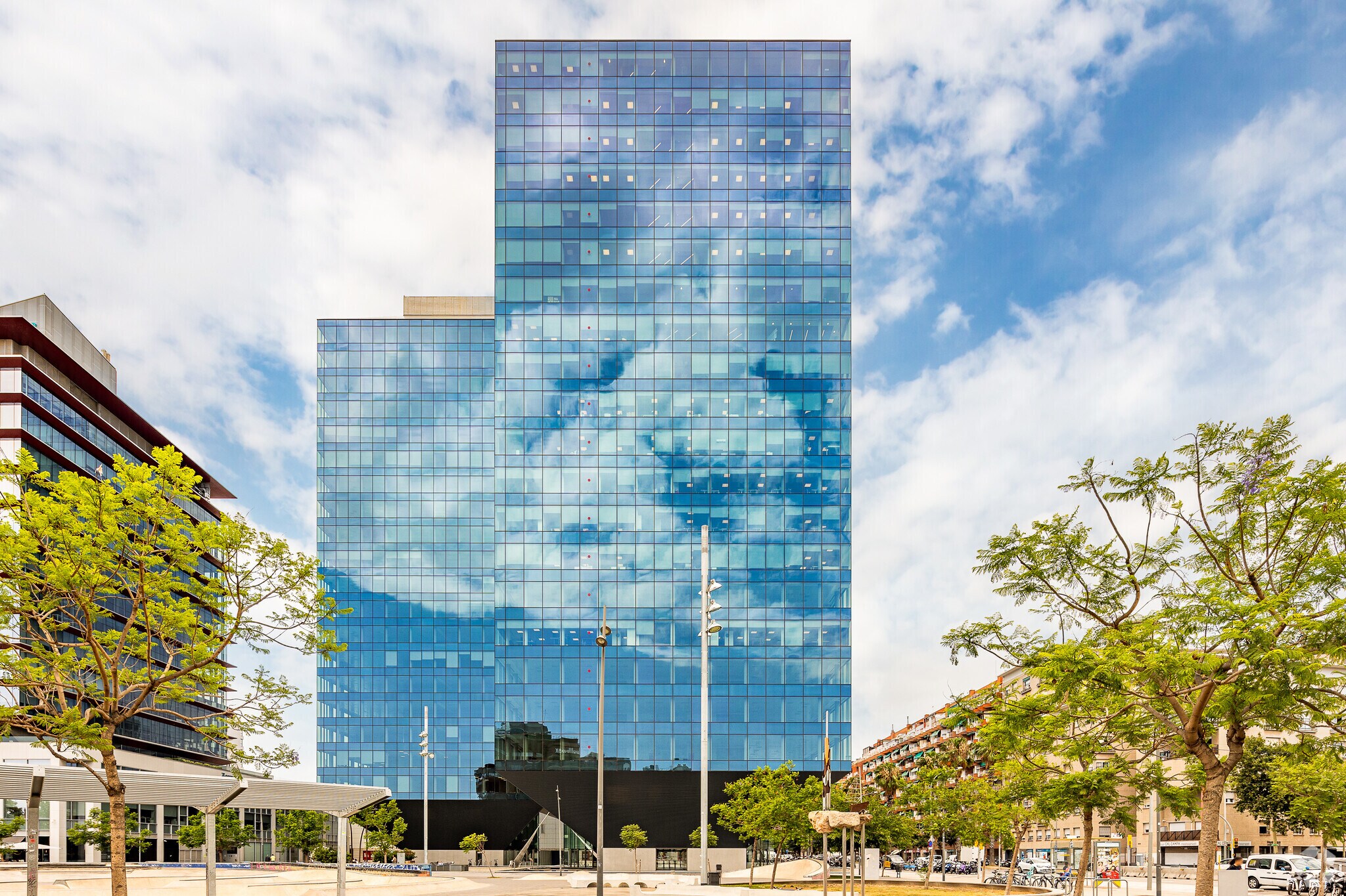 Passeig de la Zona Franca, 105, Barcelona, Barcelona to rent Primary Photo- Image 1 of 37