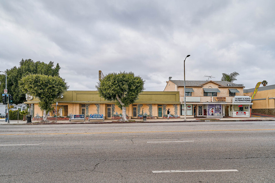 10627 W Pico Blvd, Los Angeles, CA for rent - Building Photo - Image 2 of 21