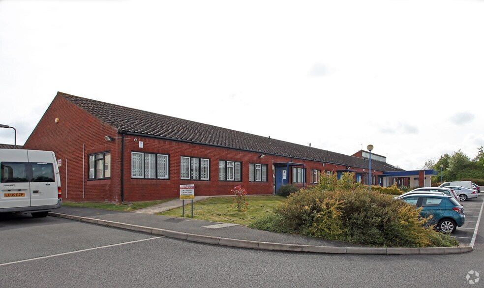 Walker Ave, Milton Keynes for sale - Primary Photo - Image 1 of 1