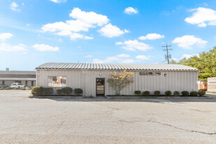 195 W Olentangy St, Powell OH - Commercial Property