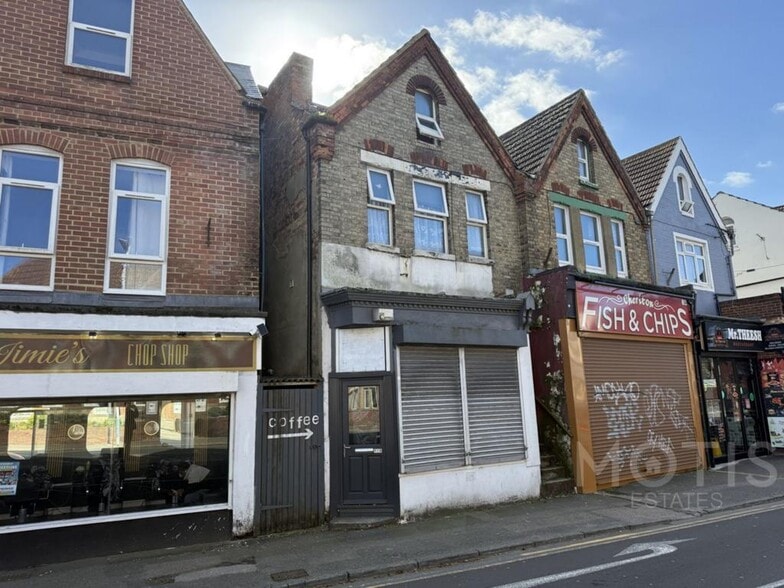 83 Cheriton High St, Folkestone for sale - Building Photo - Image 1 of 12