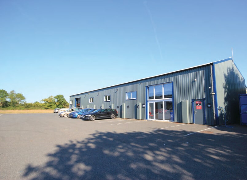 Unit 9 Maidstone Rd, Headcorn to rent - Building Photo - Image 2 of 11