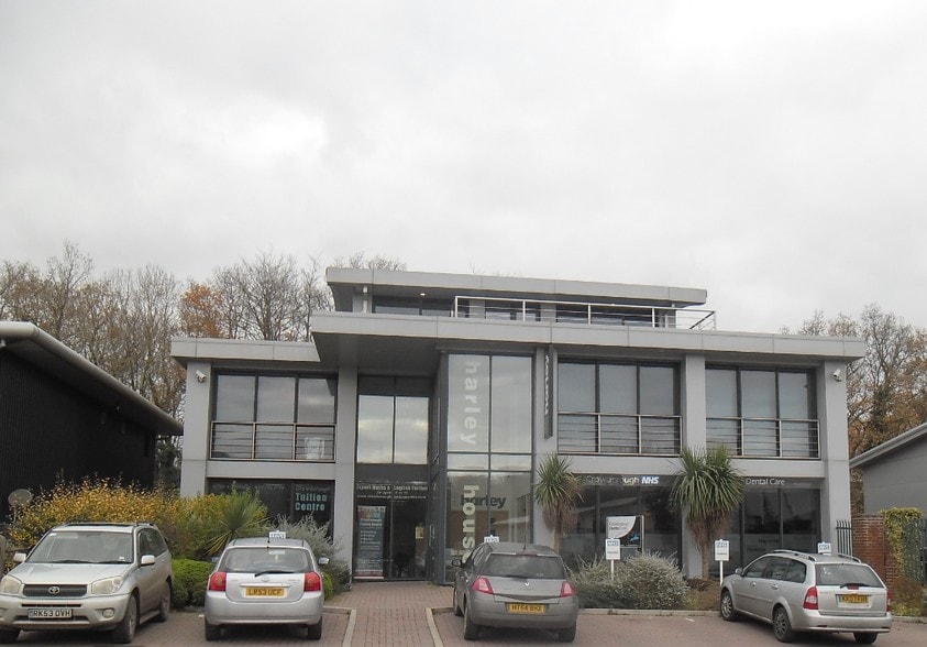 Farningham Rd, Crowborough for sale - Primary Photo - Image 1 of 1