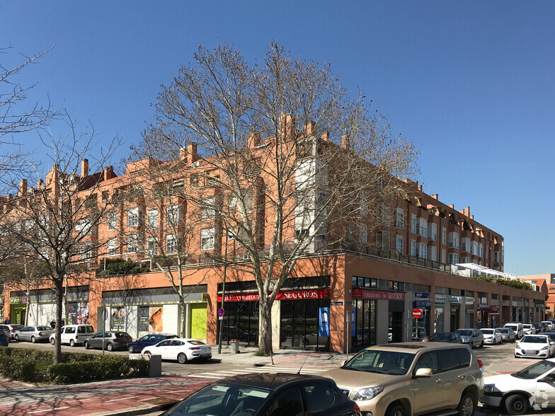 Calle De Alegría De Oria, 49, Madrid, Madrid for sale - Building Photo - Image 1 of 1