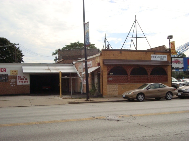 Residential in Chicago, IL for sale - Primary Photo - Image 1 of 1