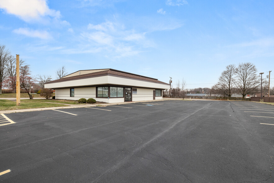 2050 W Fourth St, Mansfield, OH for sale - Building Photo - Image 3 of 43