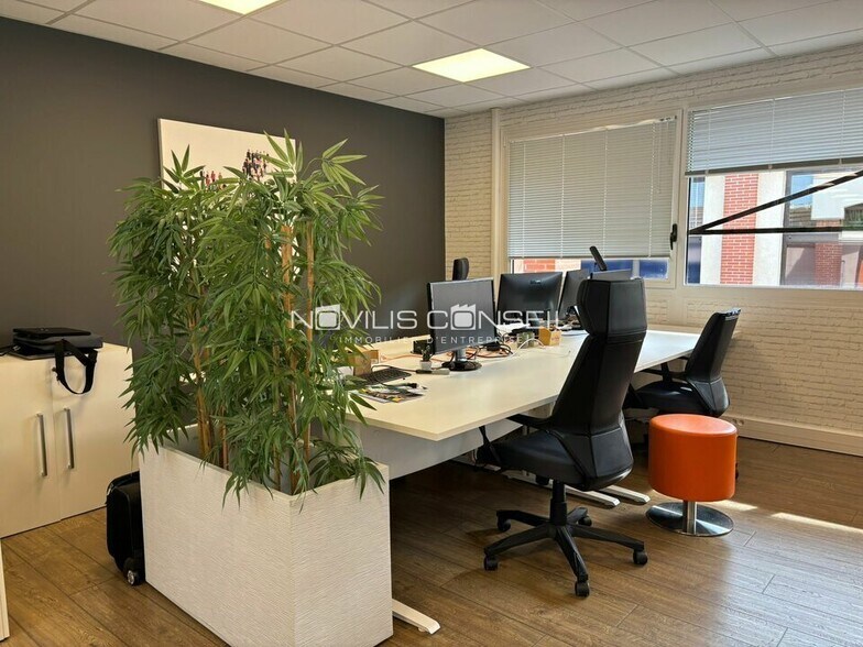 Office in Balma to rent - Interior Photo - Image 2 of 9