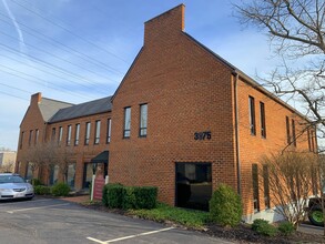 3975 Erie Ave, Cincinnati, OH for rent Primary Photo- Image 1 of 8