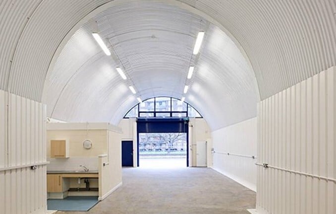 Raymouth Rd, London to rent Interior Photo- Image 1 of 2