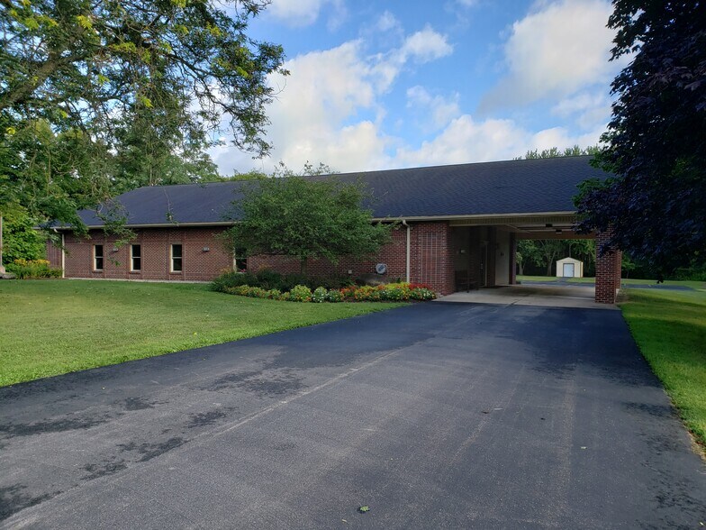 11650 Big Tree Rd, East Aurora, NY for rent - Primary Photo - Image 1 of 11