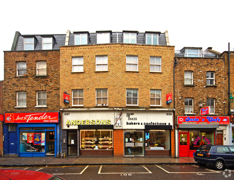 227-229 Hoxton St, London for sale - Primary Photo - Image 1 of 1