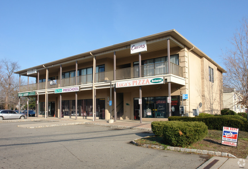 109 Harris Ave, Middlesex, NJ for sale - Primary Photo - Image 1 of 1