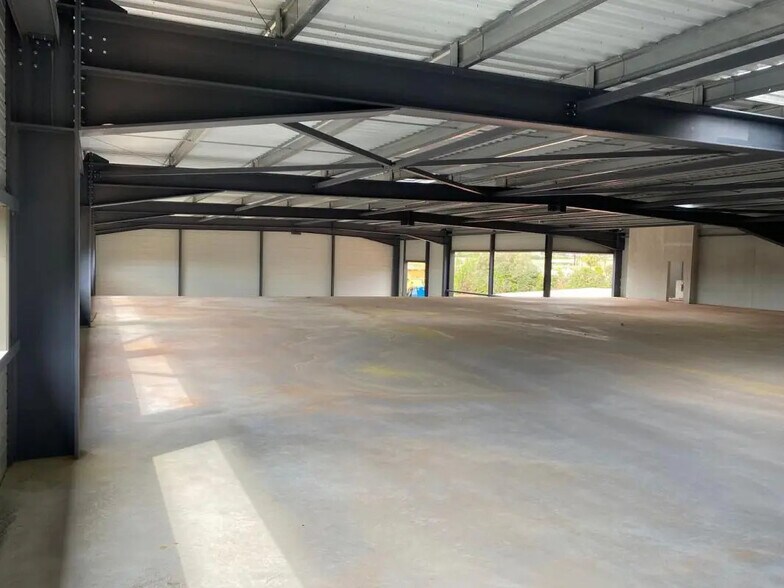 Office in Ollioules to rent - Building Photo - Image 2 of 6