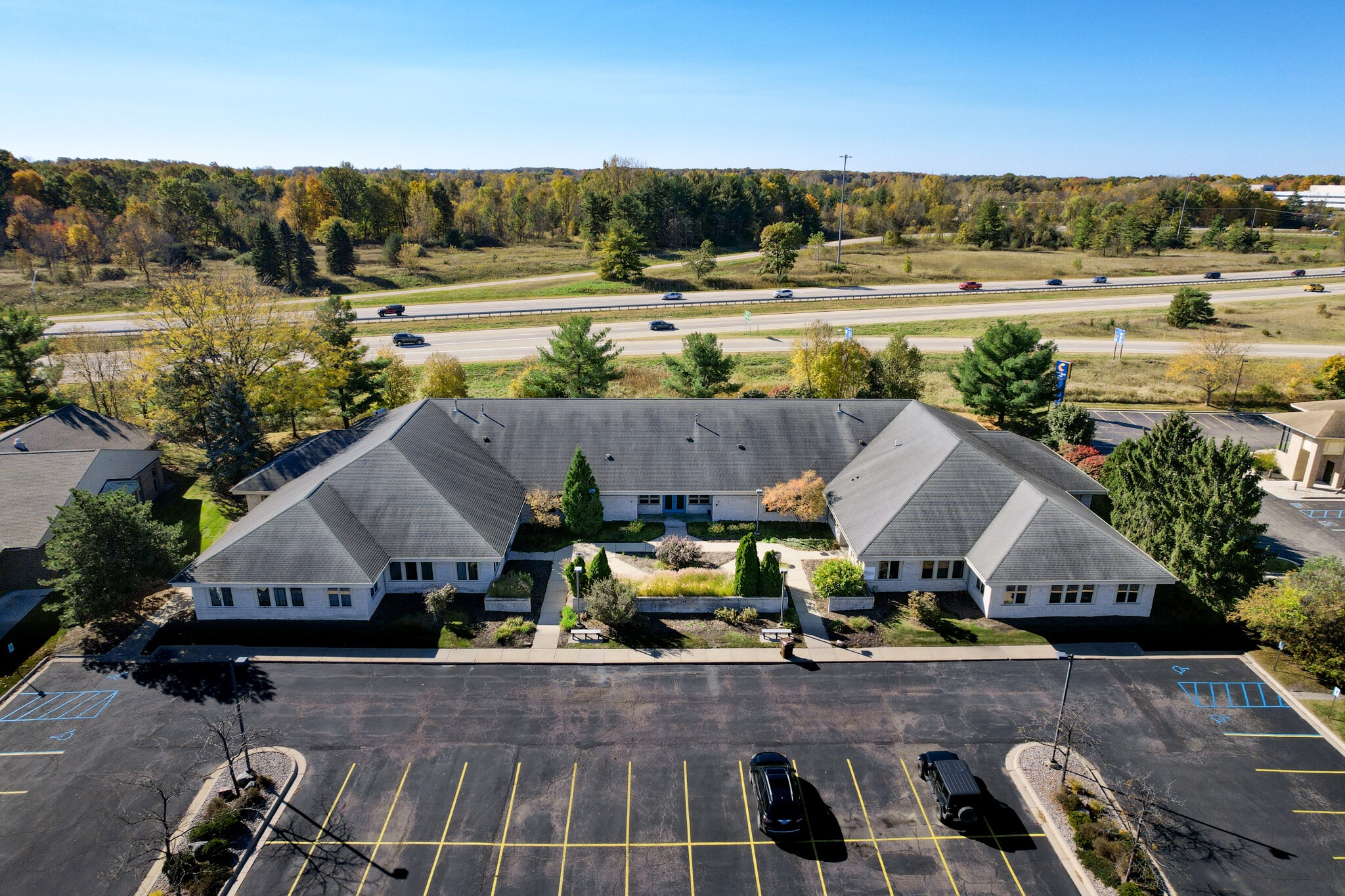 2175 University Park Dr, Okemos, MI for rent Building Photo- Image 1 of 12