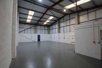 6 Nimrod Way, Wimborne to rent Interior Photo- Image 1 of 4