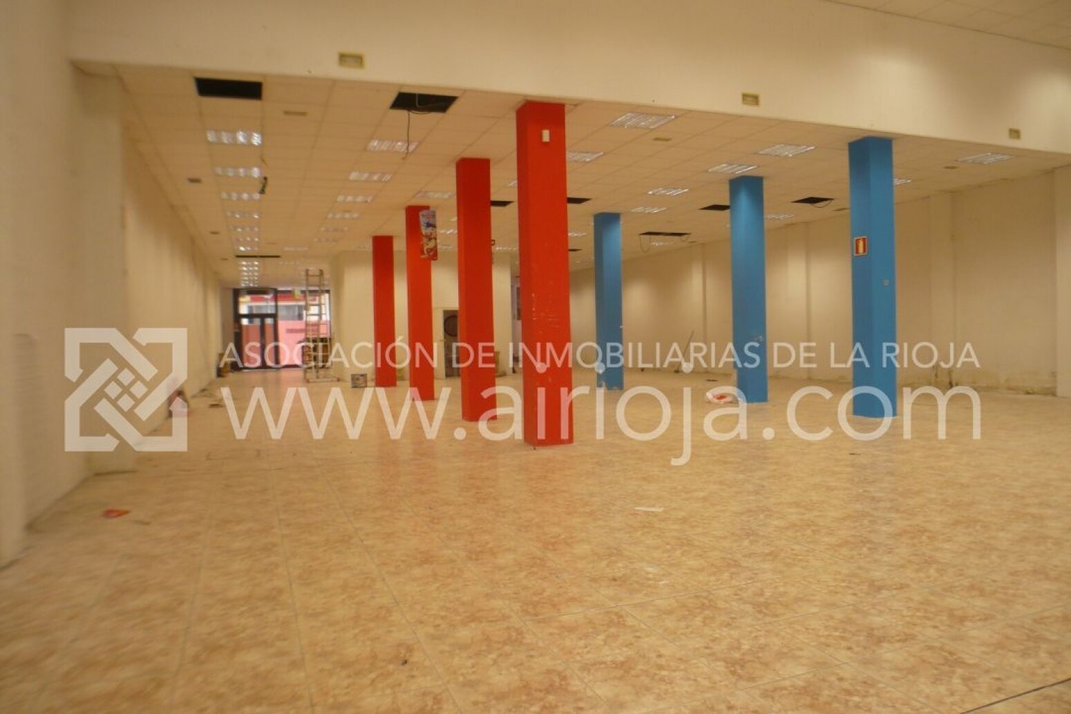 Retail in Logroño, La Rioja to rent Primary Photo- Image 1 of 2