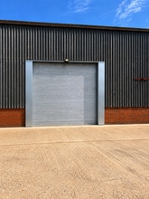 Horn Hl, Lowestoft to rent Building Photo- Image 1 of 4