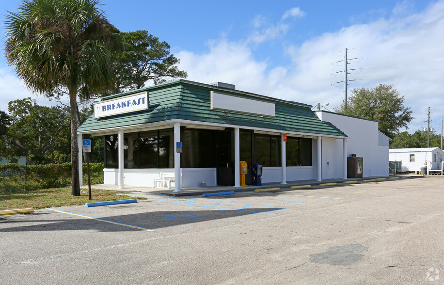 109 US Highway 98, Eastpoint, FL for sale - Primary Photo - Image 1 of 1