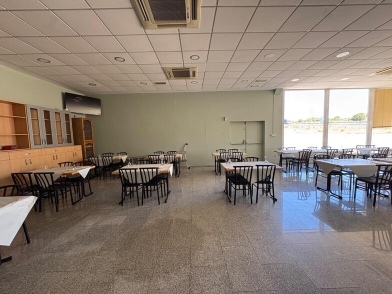 Retail in Calatayud, Zaragoza to rent - Building Photo - Image 3 of 4