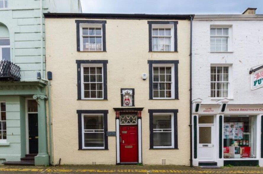 4 Castle St, Caernarfon for sale - Building Photo - Image 1 of 5