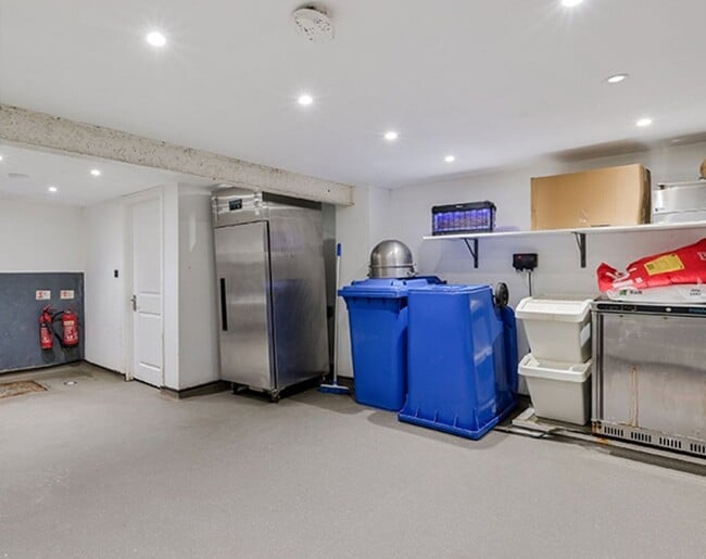 More details for 3 Selkirk Rd, London - Retail to Rent