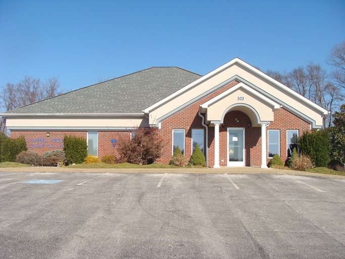 303 Professional Park Way, Glasgow, KY for sale - Building Photo - Image 1 of 1