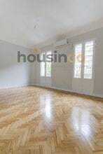 Office in Madrid, Madrid to rent Interior Photo- Image 1 of 23