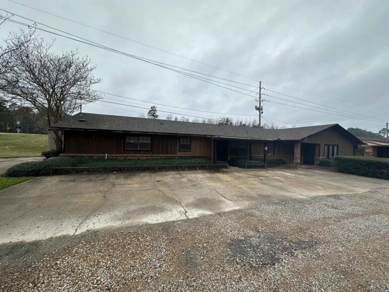 8079 Highway 165, Columbia, LA for sale - Primary Photo - Image 1 of 16