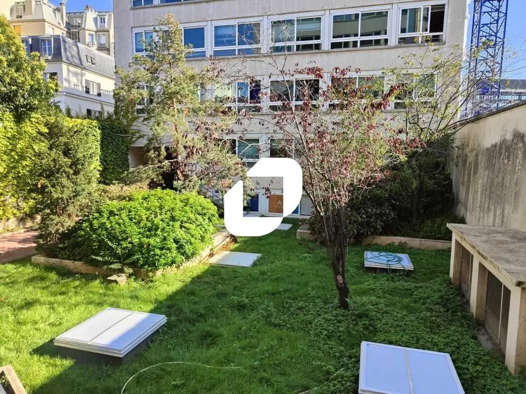 171 Ter Avenue Charles De Gaulle, Neuilly-sur-Seine to rent Building Photo- Image 1 of 7