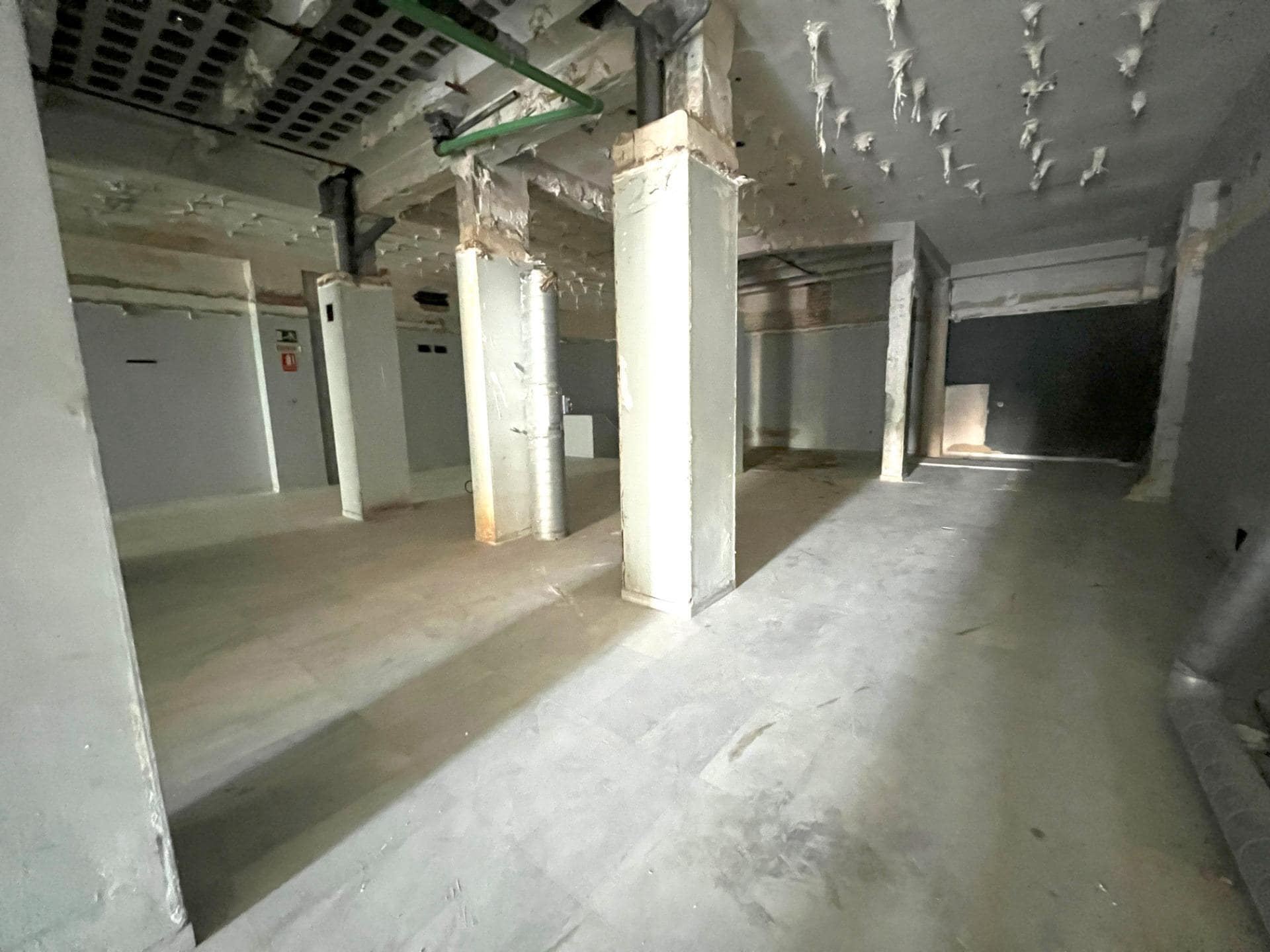 Retail in Córdoba, Córdoba to rent Interior Photo- Image 1 of 17