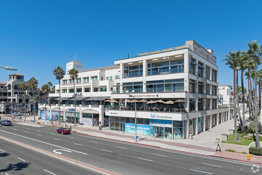 300 Pacific Coast Hwy, Huntington Beach, CA for rent - Building Photo - Image 1 of 12