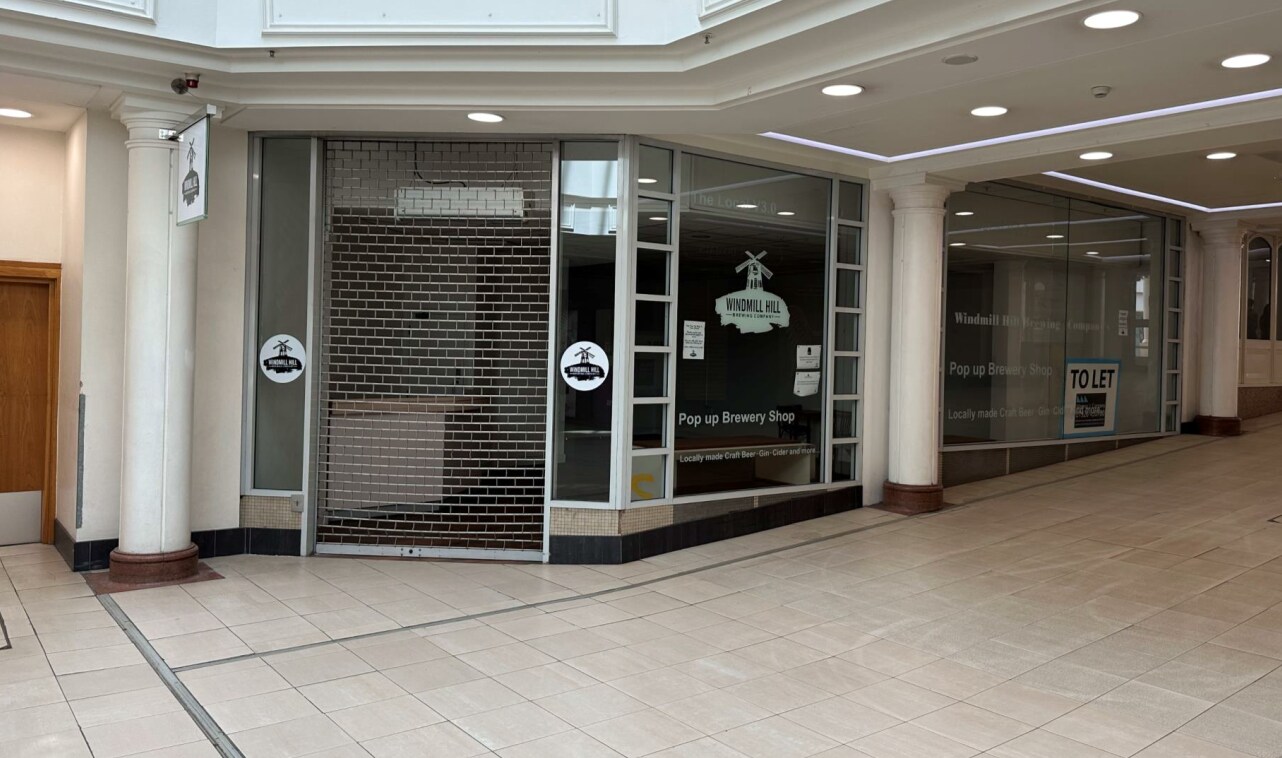 Royal Priors, Leamington Spa to rent Interior Photo- Image 1 of 3