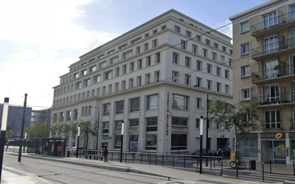 Vente Bureaux 440 m² - Photo 1