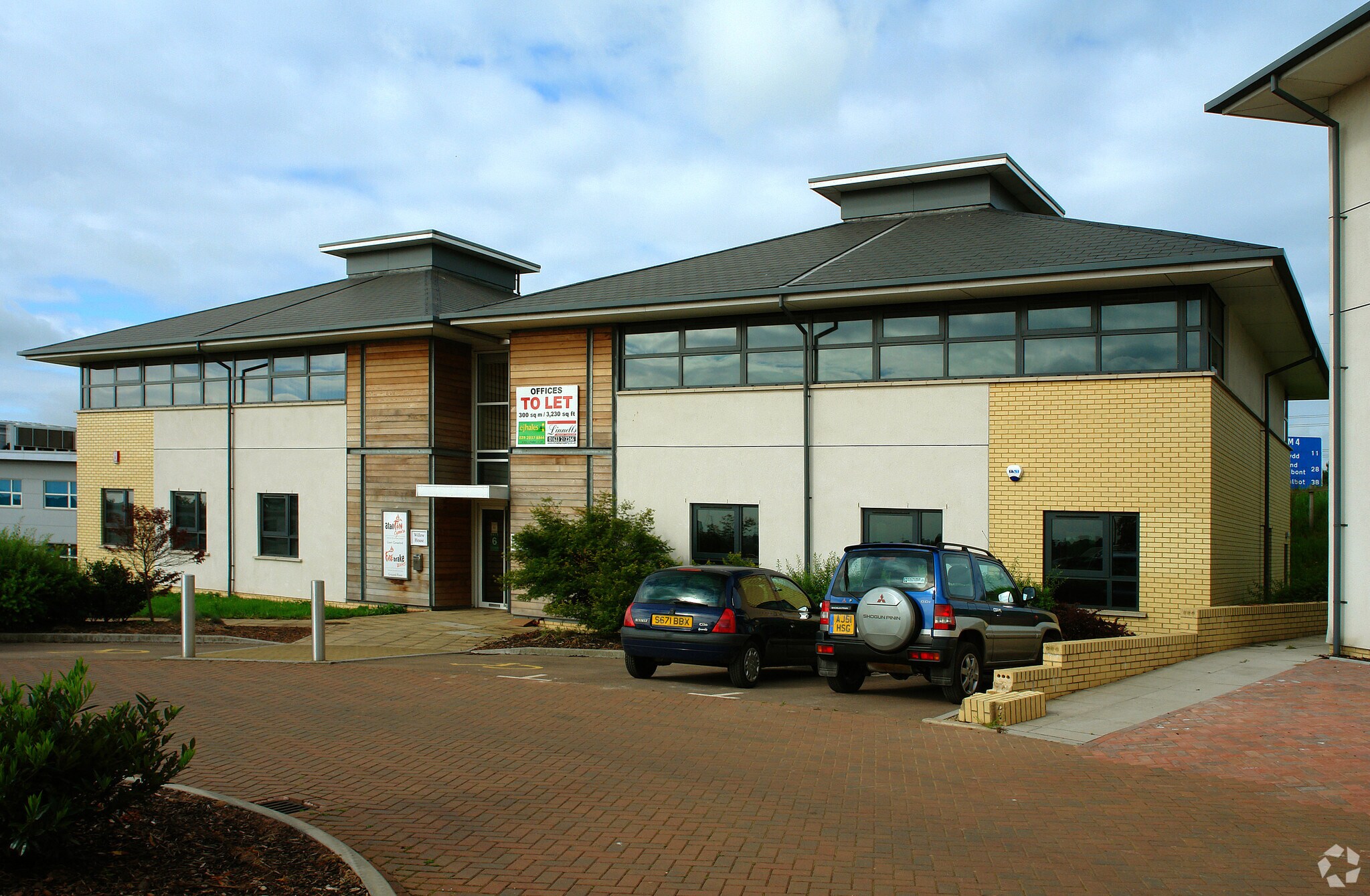 Hazell Dr, Newport for sale Primary Photo- Image 1 of 1