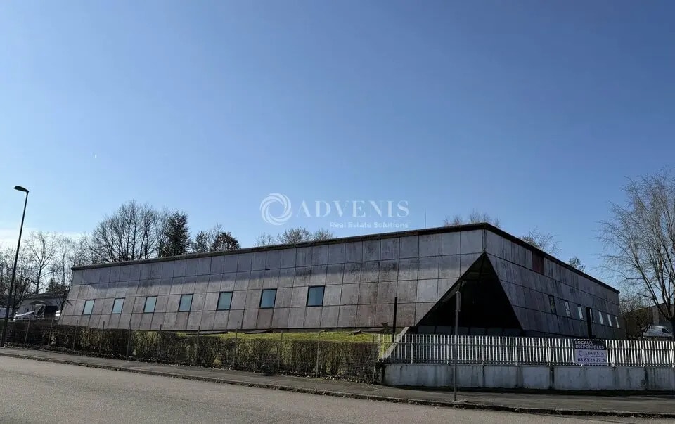Vente Bureaux 1 685 m² - Photo 1