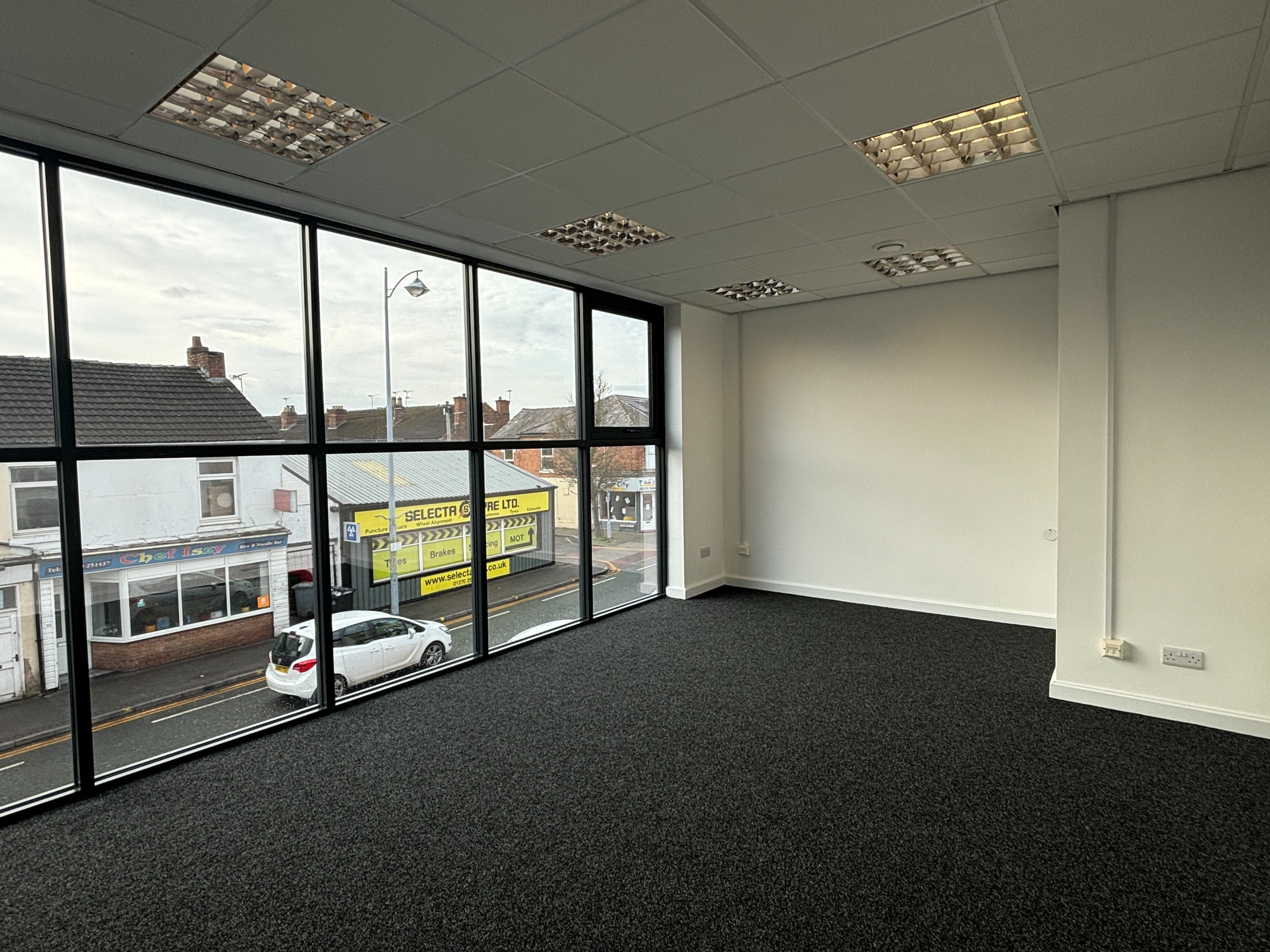 53-55 Nantwich Rd, Crewe to rent Interior Photo- Image 1 of 3