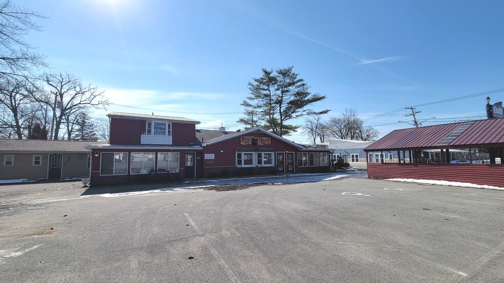 1208 Main St, Sylvan Beach, NY for rent - Building Photo - Image 2 of 10