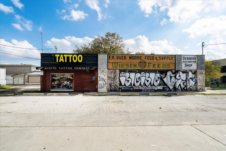 5237 N Lamar Blvd, Austin, TX for sale - Building Photo - Image 1 of 1