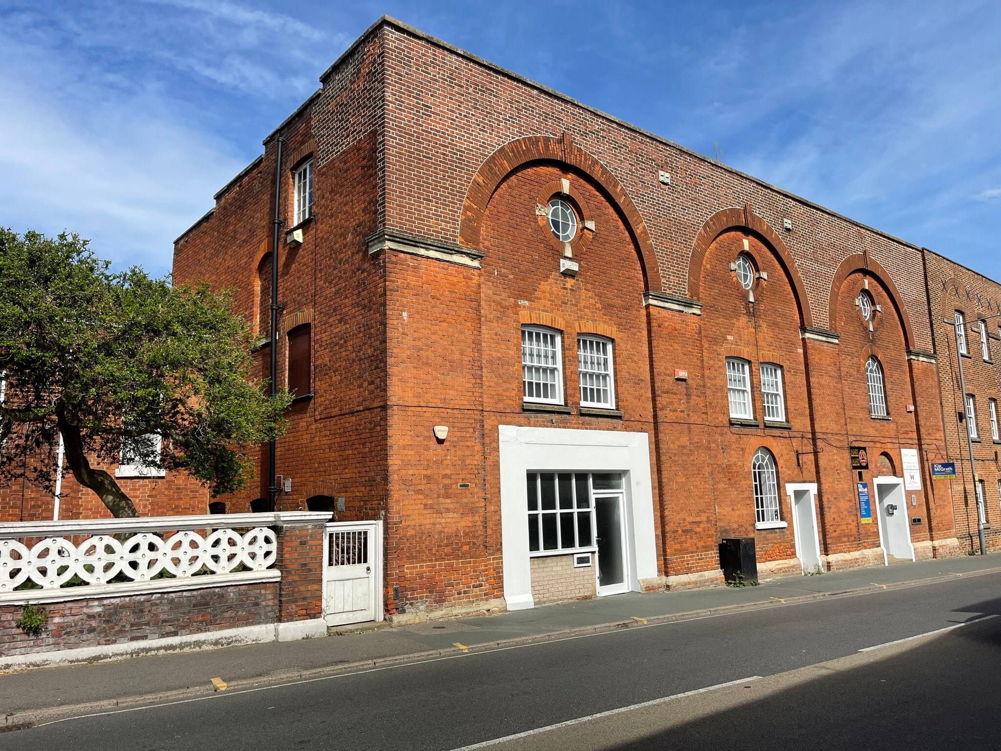 33 St Dunstan's Street, Canterbury for sale Primary Photo- Image 1 of 1