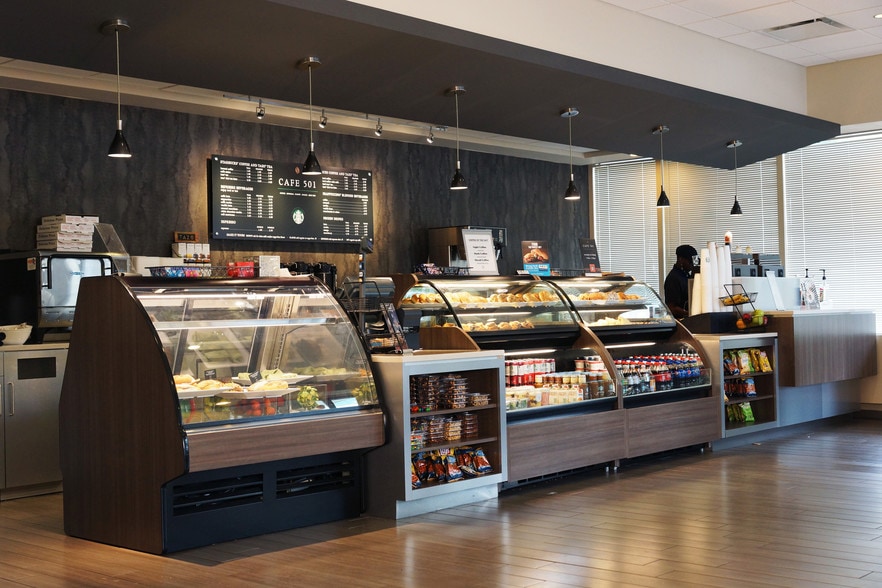 501 Merritt 7, Norwalk, CT to rent - Interior Photo - Image 3 of 3